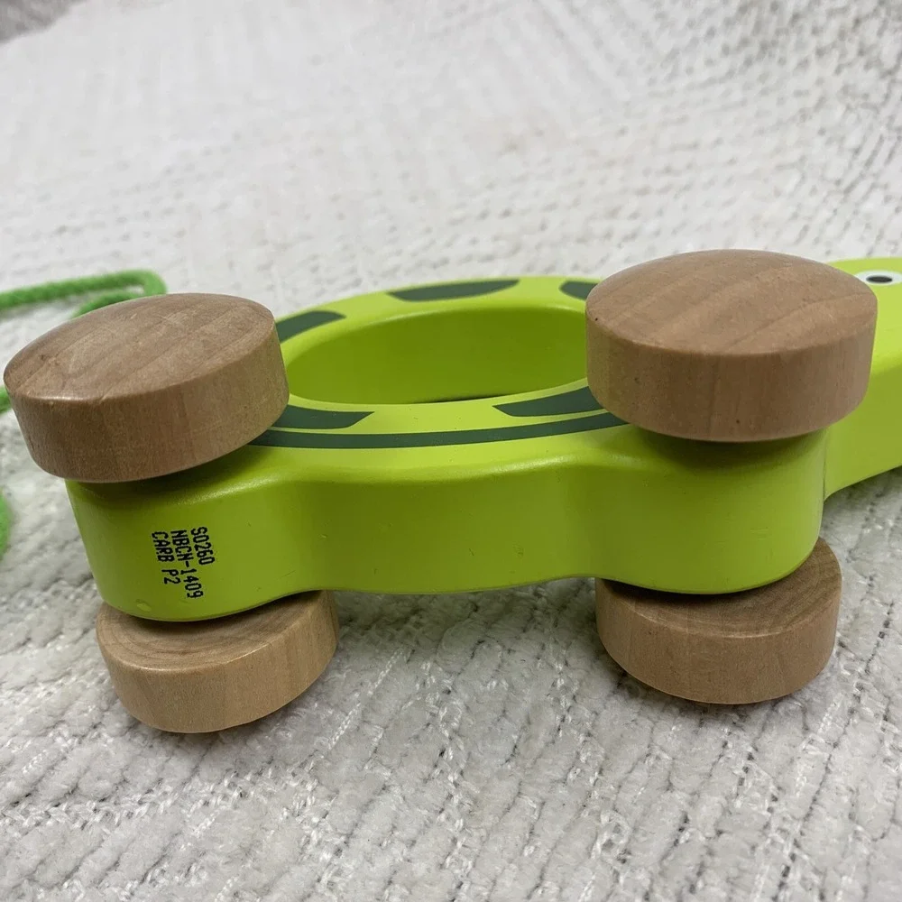 Hape Walk Along-Pull Along Wooden Turtle‎ Toy Rare HTF
